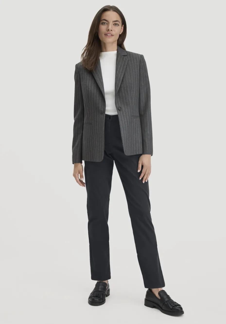 hessnatur Blazer Nadelstreifen Regular aus reiner Schurwolle von anthrazit New