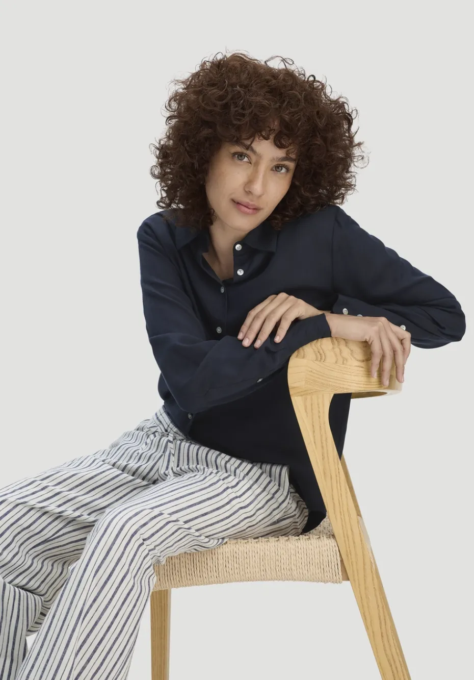 hessnatur Bluse Relaxed aus TENCEL™ Lyocell von marine Online