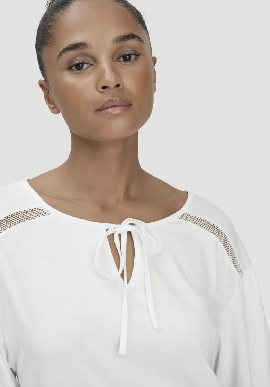 hessnatur Bohemian Lace Longsleeve Oversize aus reiner Bio-Baumwolle von naturweiss Discount