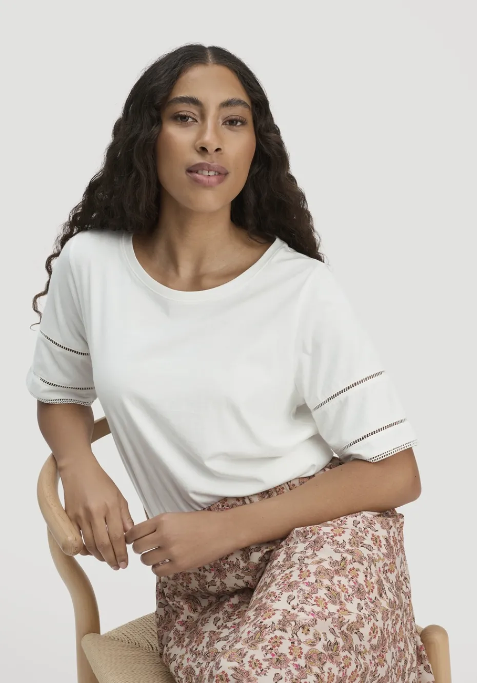 hessnatur Bohemian Lace-T-Shirt Oversize aus reiner Bio-Baumwolle von naturweiss