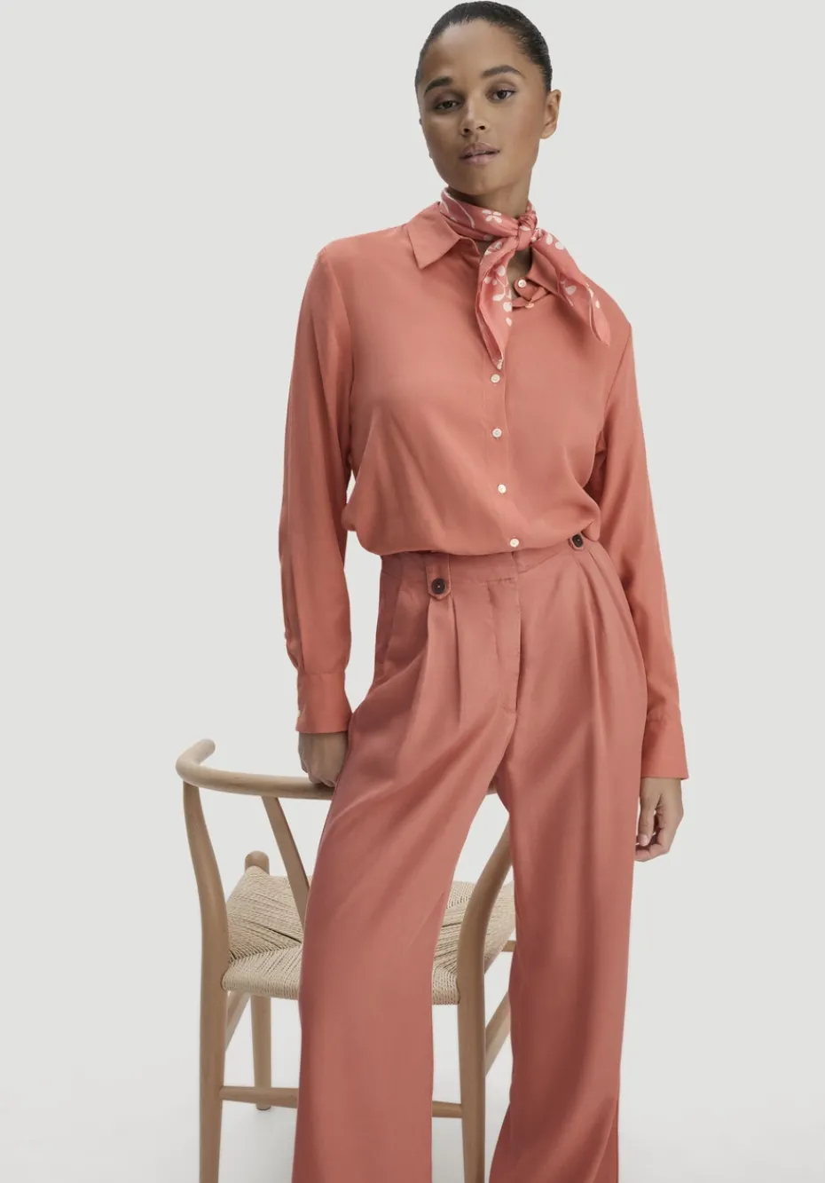 hessnatur Bundfalten Hose Wide Leg aus TENCEL™ Lyocell von pfirsichrot Best