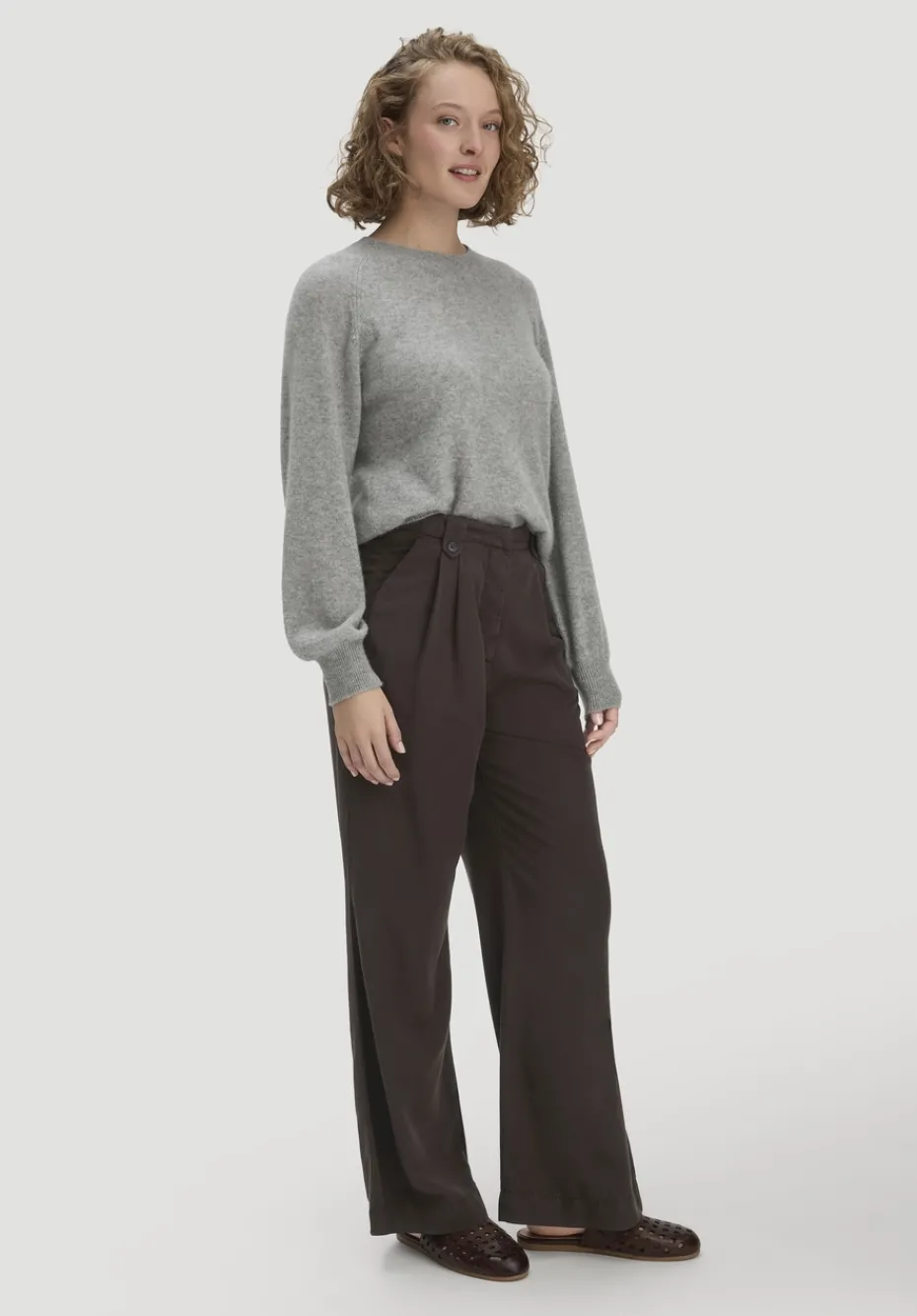 hessnatur Bundfalten Hose Wide Leg aus TENCEL™ Lyocell von kakao braun Online
