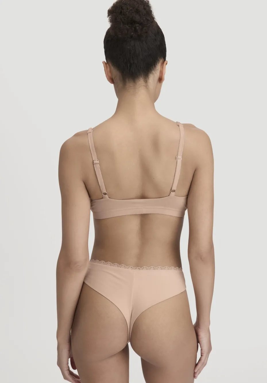 hessnatur Bustier COTTON FEEL LACE aus Bio-Baumwolle von puder Outlet