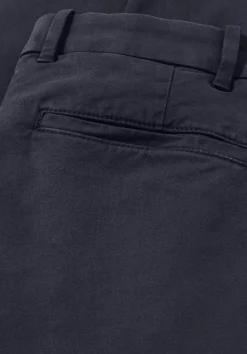 hessnatur Chino LENN Regular aus Bio-Baumwolle von marine