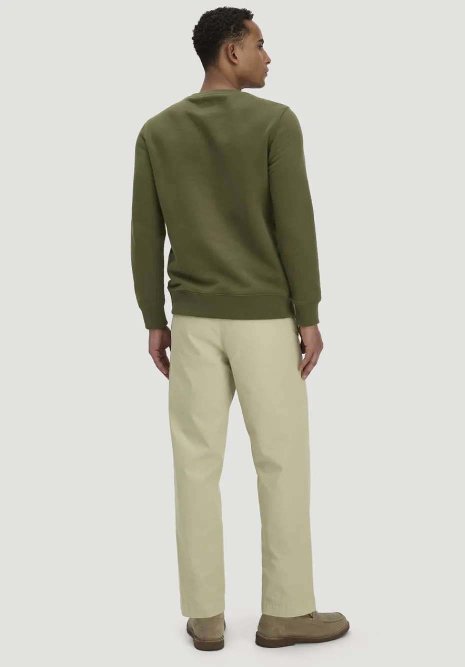 hessnatur Chino RONNEL Relaxed aus reiner Bio-Baumwolle von pastellmoos