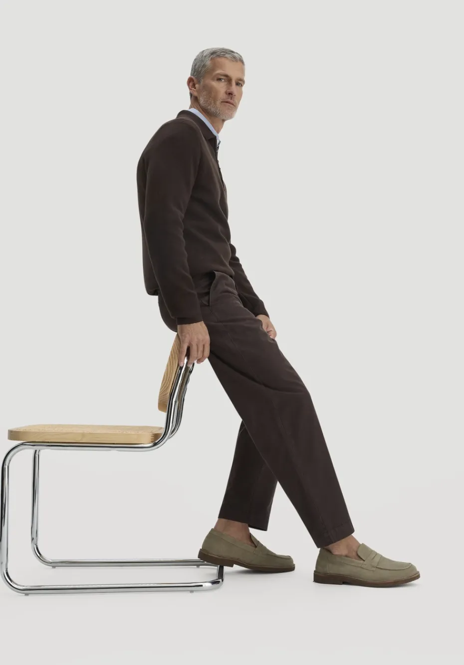 hessnatur Chino RONNEL Relaxed aus reiner Bio-Baumwolle von kakao braun