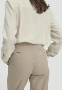 hessnatur Chino Straight Leg Regular aus Bio-Baumwolle von sand Online