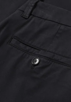 hessnatur Chino Straight Leg Regular aus Bio-Baumwolle von schwarz Best