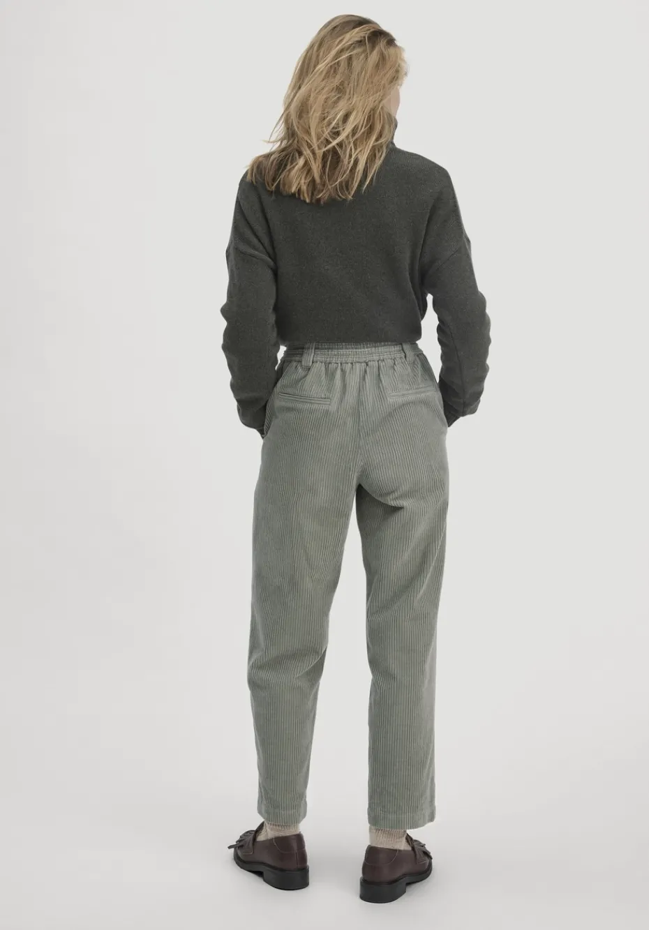 hessnatur Cordhose Relaxed aus reiner Bio-Baumwolle von steppengras Best