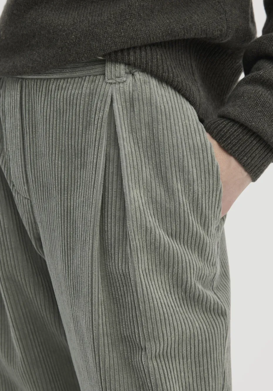 hessnatur Cordhose Relaxed aus reiner Bio-Baumwolle von steppengras Best