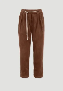 hessnatur Cordhose Relaxed aus reiner Bio-Baumwolle von rost Best