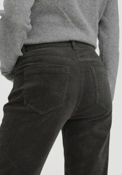 hessnatur Cordhose Slim Leg Regular aus Bio-Baumwolle von tannengrün Best