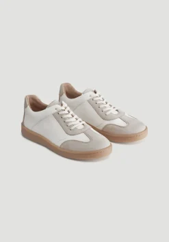 hessnatur Court Sneaker aus chromfrei gegerbtem Leder von naturweiss