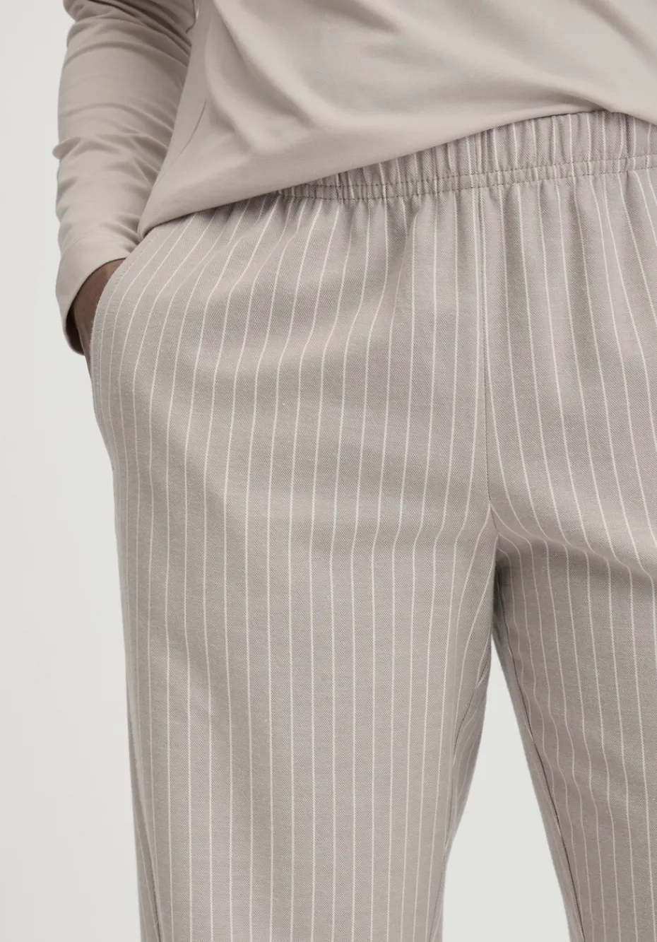 hessnatur Flanell Schlafhose aus reiner Bio-Baumwolle von taupe Online