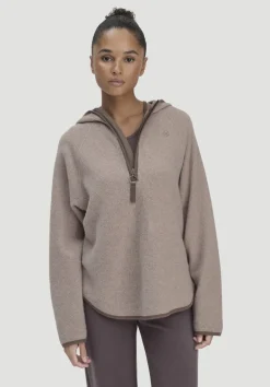hessnatur Fleece Hoodie Relaxed ACTIVE LIGHT aus reiner Bio-Baumwolle von mandelbraun Online