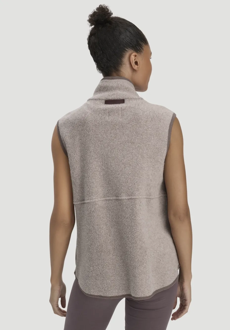 hessnatur Fleece Weste Regular ACTIVE LIGHT aus reiner Bio-Baumwolle von mandelbraun Clearance