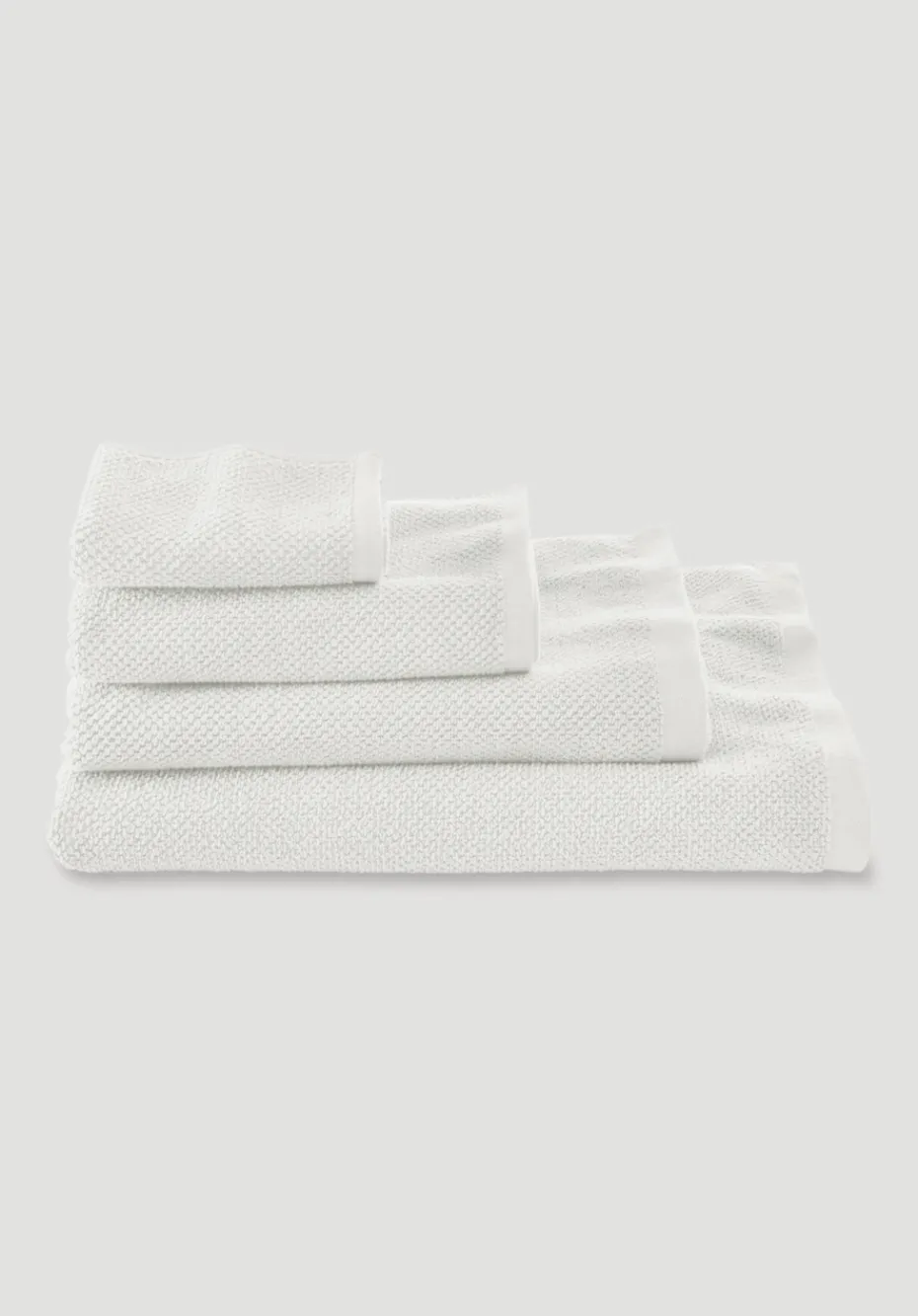 hessnatur Frottier-Handtuch mit Struktur aus reiner Bio-Baumwolle von naturweiss Outlet