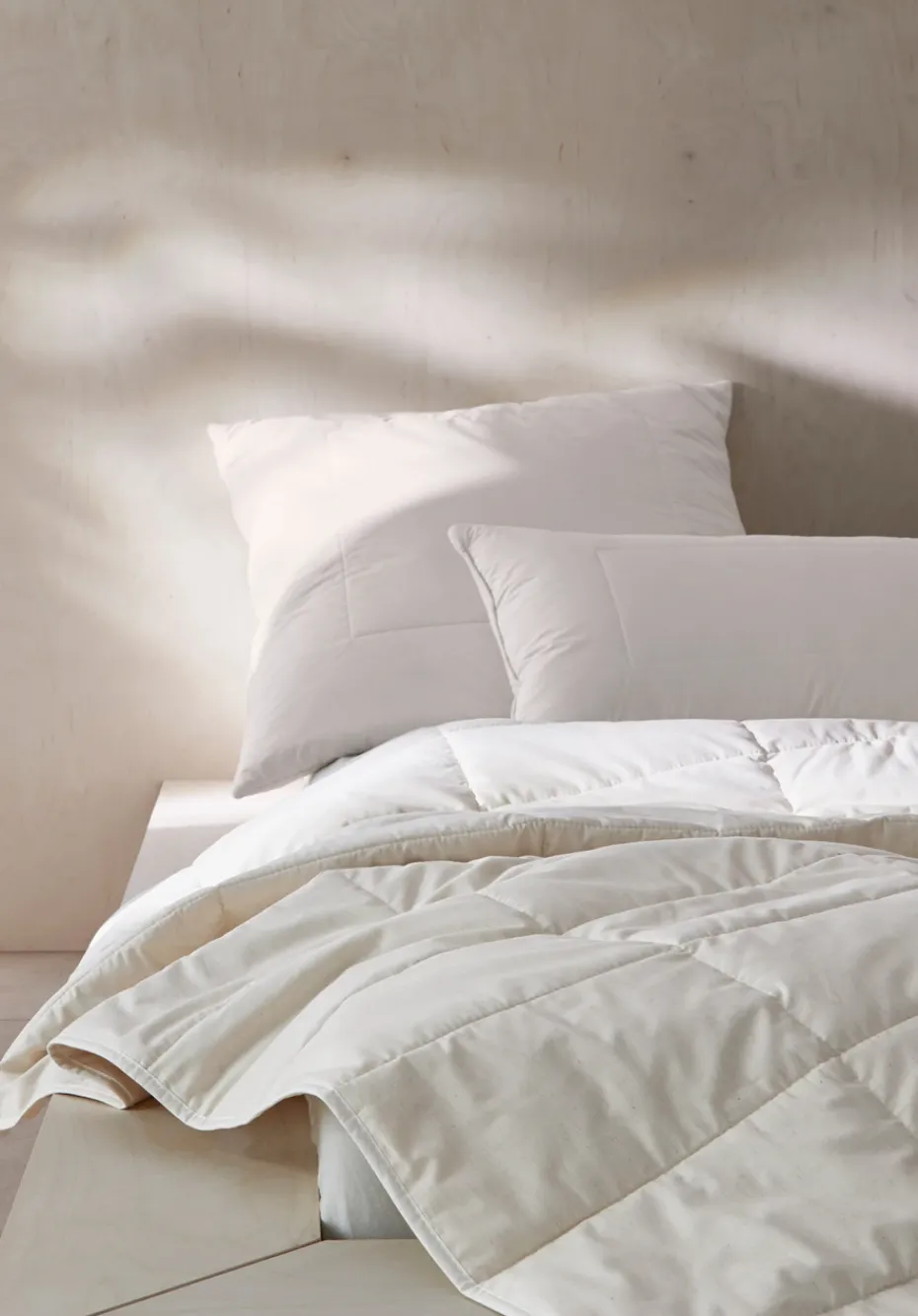 hessnatur Ganzjahres-Bettdecke mit Bio-Baumwolle und Brennnessel von natur Discount
