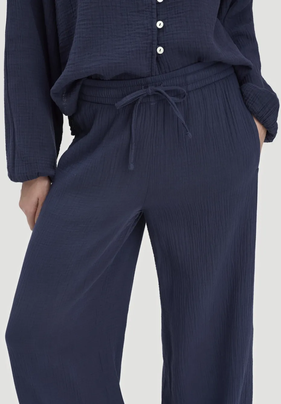 hessnatur Gewebe Hose Wide Leg aus reiner Bio-Baumwolle von dunkelblau Online