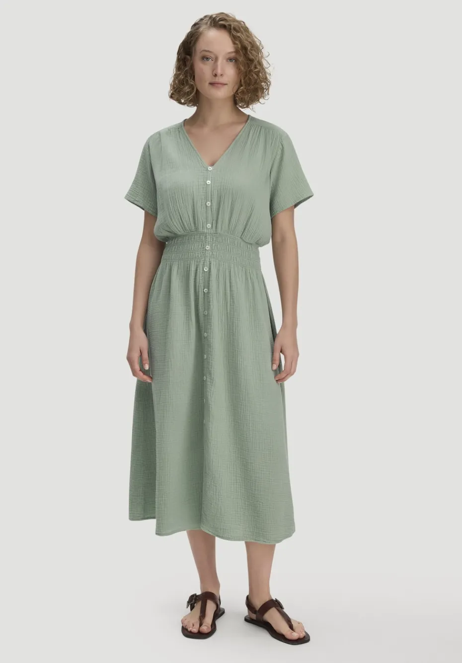 hessnatur Gewebe Kleid mit Taillierung Midi aus reiner Bio-Baumwolle von mattgrün Clearance