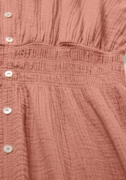 hessnatur Gewebe Kleid mit Taillierung Midi aus reiner Bio-Baumwolle von pfirsichrot Hot