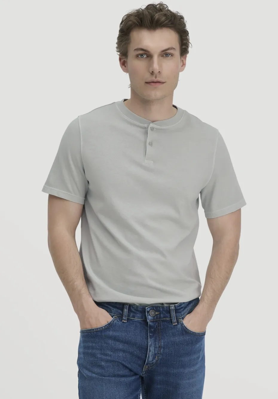 hessnatur Heavy Jersey Henley Shirt Relaxed aus reiner Bio-Baumwolle von nebelgrau New