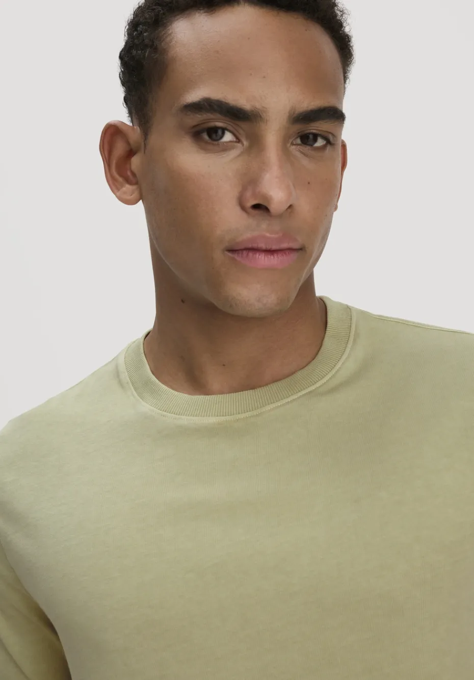 hessnatur Heavy Jersey Shirt Relaxed aus reiner Bio-Baumwolle von pastellmoos Discount