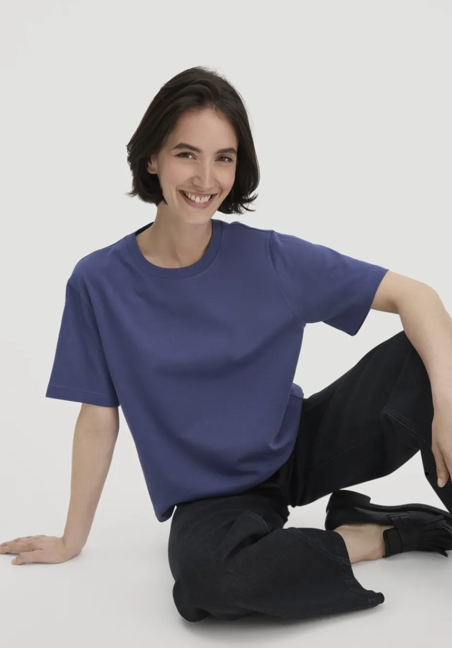 hessnatur Heavy Jersey T-Shirt Oversize aus reiner Bio-Baumwolle von irisblau Hot