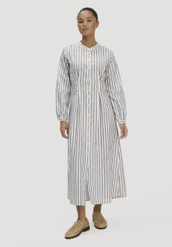 hessnatur Hemdblusenkleid mit Taillierung Maxi aus Bio-Baumwolle mit Leinen von naturweiss Hot