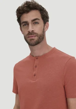 hessnatur Henley T-Shirt Regular aus Leinen und Bio-Baumwolle von terrakotta Discount