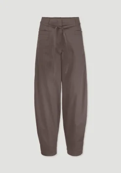 hessnatur Hose Barrel Leg aus Bio-Baumwolle von mocca