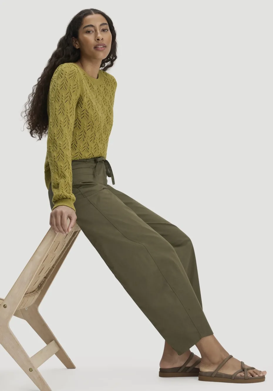 hessnatur Hose Barrel Leg aus Bio-Baumwolle von goldoliv Outlet