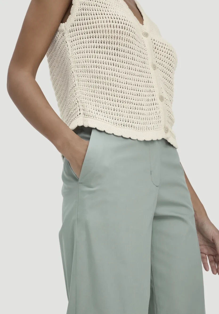 hessnatur Hose Culotte Regular aus Bio-Baumwolle von mattgrün Online