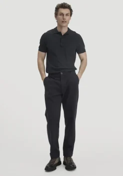 hessnatur Hose Smart Relaxed aus Bio-Baumwolle von schwarz