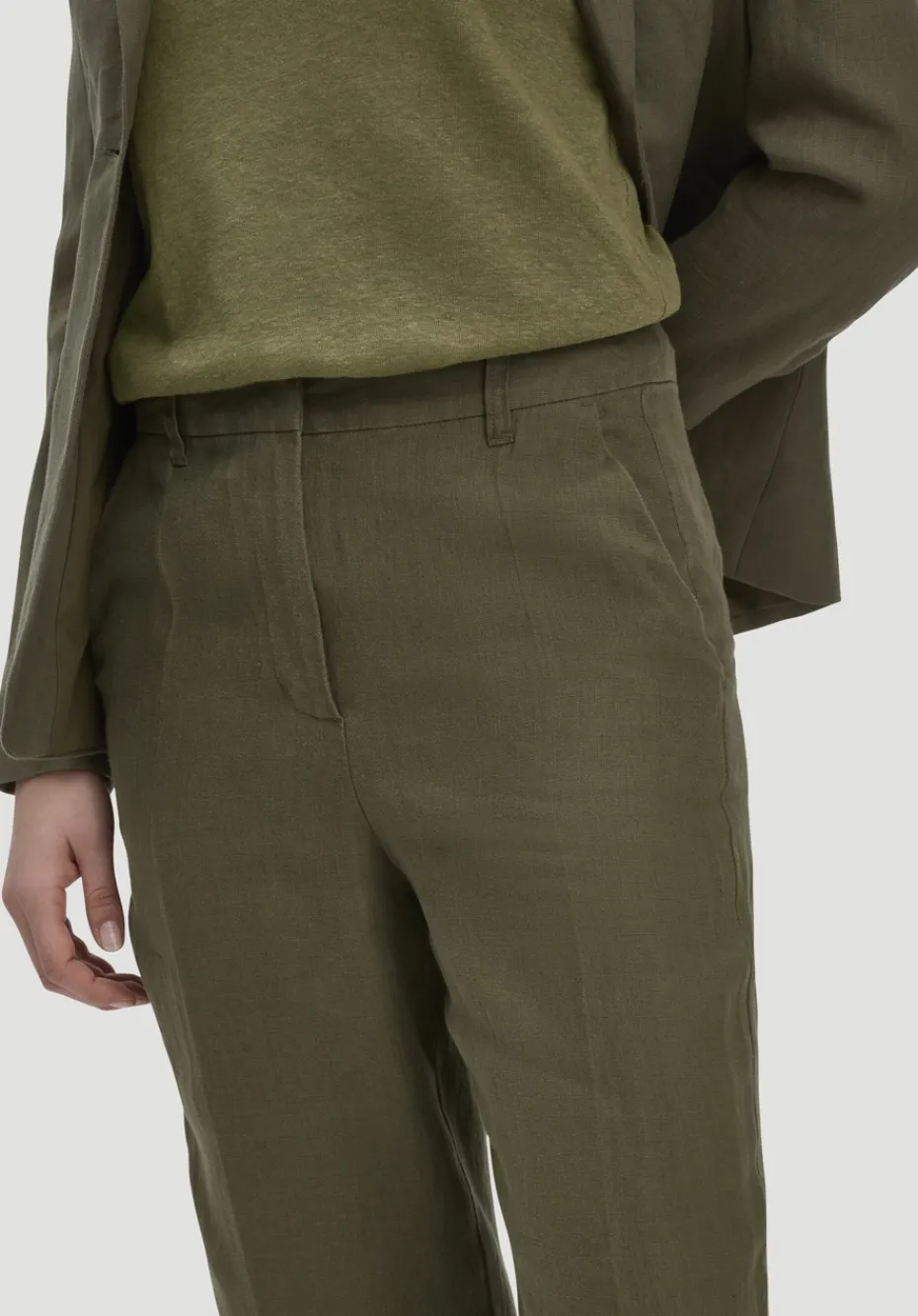 hessnatur Hose Straight Leg aus reinem Leinen von goldoliv