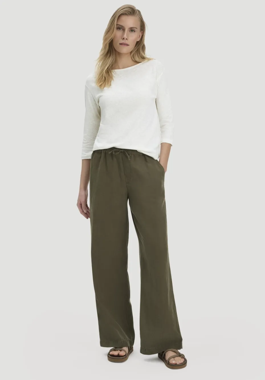 hessnatur Hose Wide Leg aus TENCEL™ Lyocell mit Leinen von goldoliv Hot