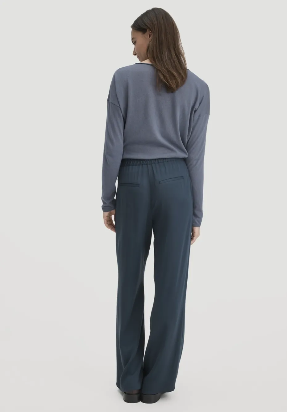 hessnatur Hose Wide Leg Relaxed aus reiner LENZING™ ECOVERO™ Viskose von dunkles petrol Hot