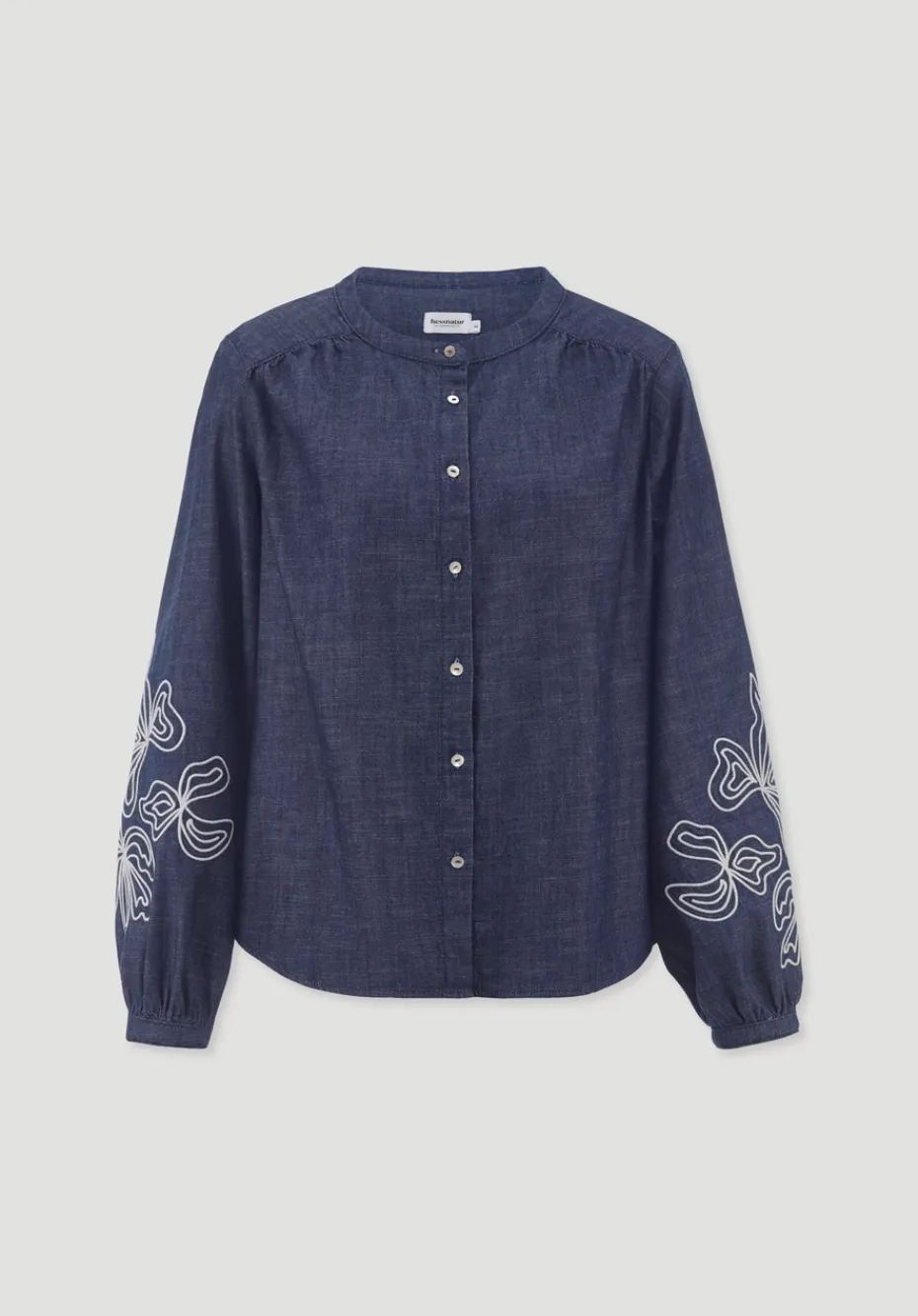 hessnatur Jeans Bluse Embroidery Relaxed aus reiner Bio-Baumwolle von pure blue Best