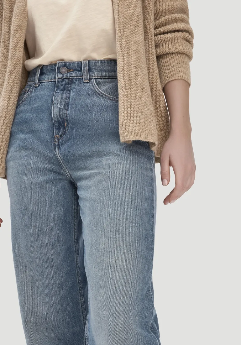 hessnatur Jeans NIVA Tapered Leg aus reiner Bio-Baumwolle von greenish blue Online