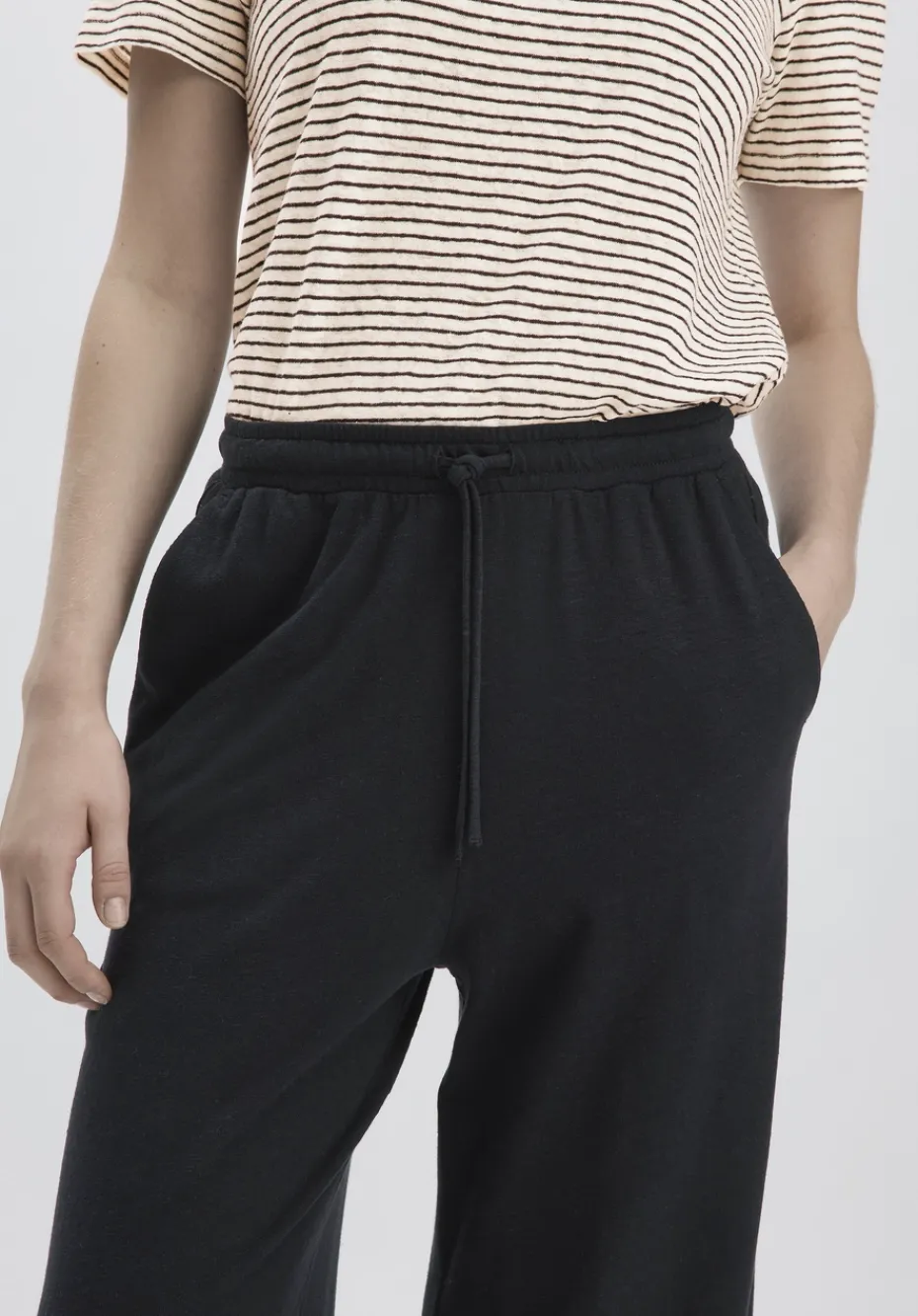 hessnatur Jersey Hose Wide Leg Relaxed aus Leinen und Bio-Baumwolle von schwarz Sale