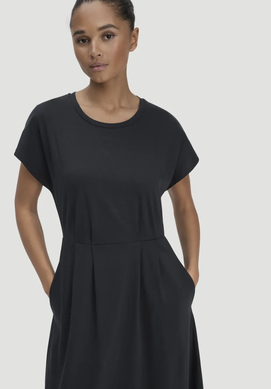 hessnatur Jersey Kleid Knöchellang Relaxed aus reiner Bio-Baumwolle von schwarz Online