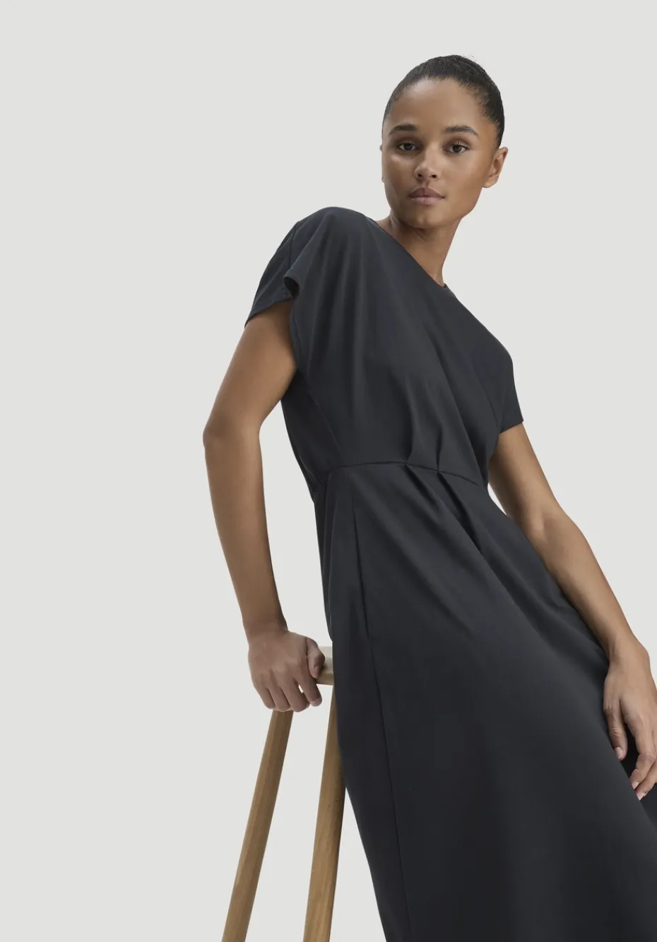 hessnatur Jersey Kleid Knöchellang Relaxed aus reiner Bio-Baumwolle von schwarz Online