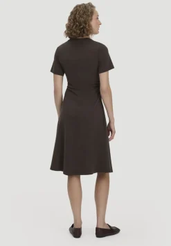 hessnatur Jersey Kleid Kniebedeckend Slim aus reiner Bio-Baumwolle von kakao braun