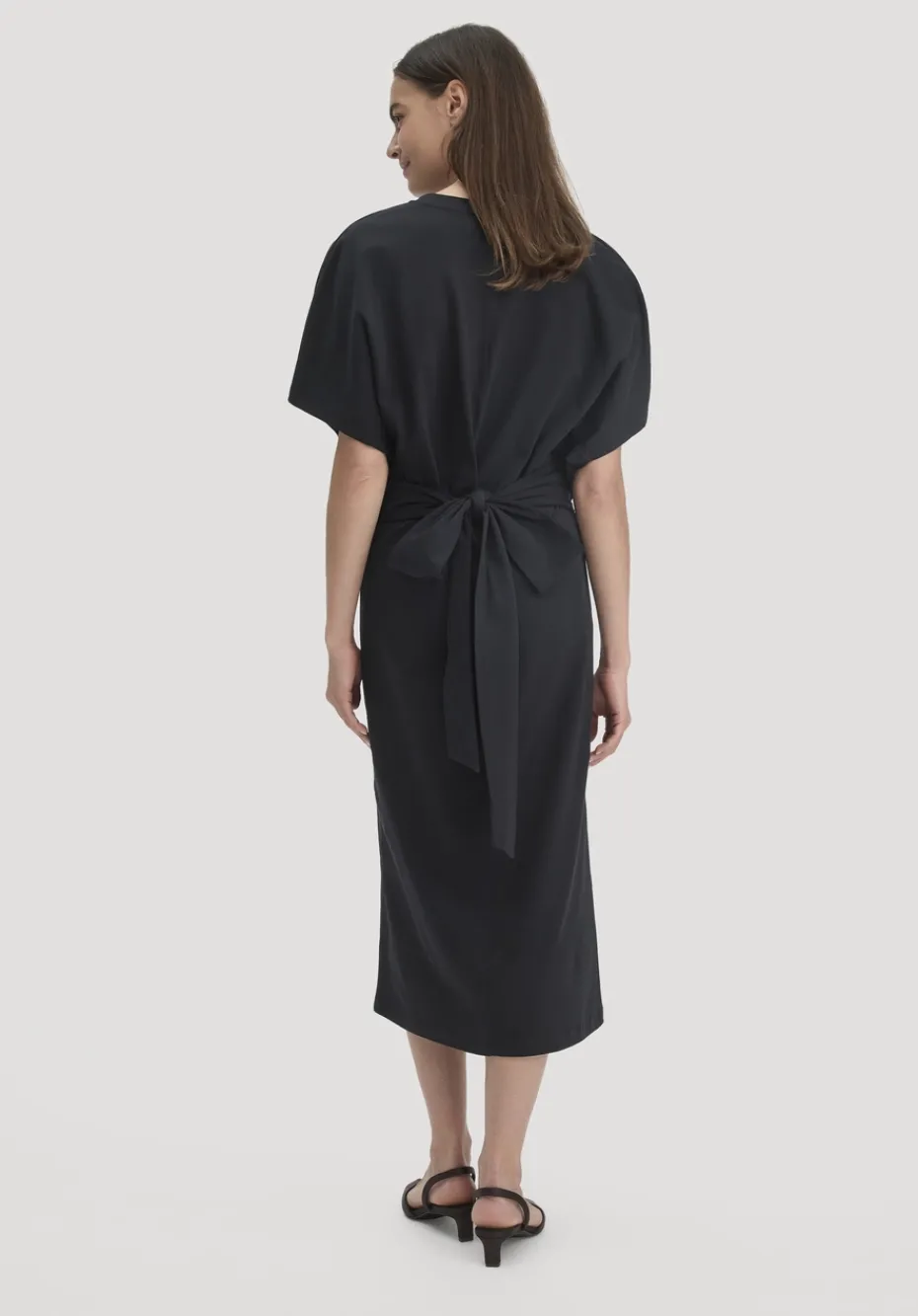 hessnatur Jersey Kleid Midi Oversize aus reiner Bio-Baumwolle von schwarz Discount