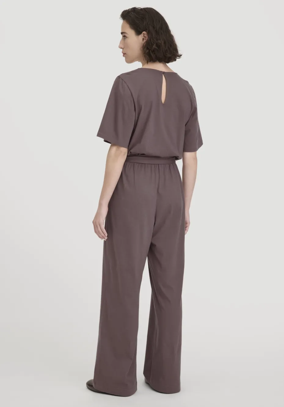 hessnatur Jersey Overall Relaxed aus reiner Bio-Baumwolle von brombeersorbet Discount