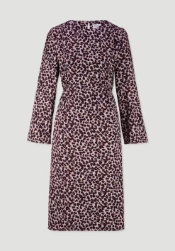 hessnatur Kleid Kniebedeckend Regular aus LENZING™ ECOVERO™ Satin von rosé