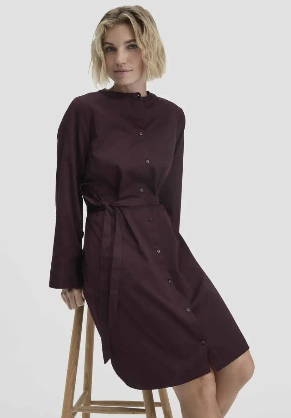 hessnatur Kleid Relaxed aus reiner Bio-Baumwolle von schwarzbeere Online
