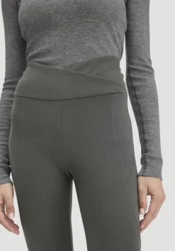 hessnatur Leggings High Waist ACTIVE COMFORT aus Bio-Baumwolle von tannengrün New