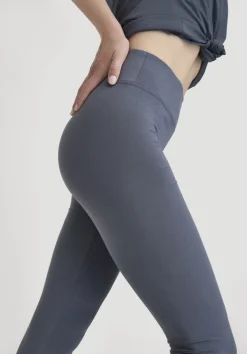hessnatur Leggings Medium Cut ACTIVE LIGHT aus Bio-Baumwolle von schieferblau