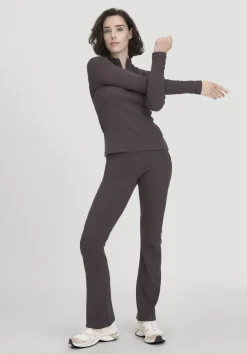 hessnatur Longsleeve Fitted BETTER RECYCLING aus Bio-Baumwolle von dunkles mauve Sale